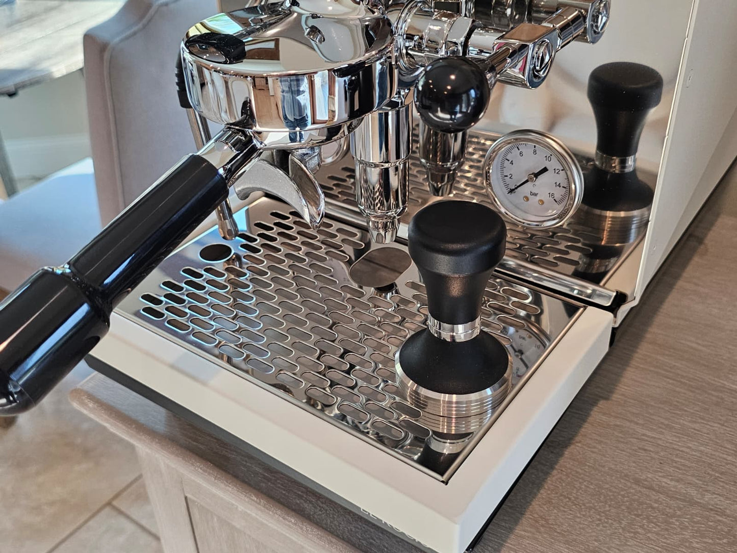 El Rocio Manus S – Premium Home Espresso Machine (Black or White)